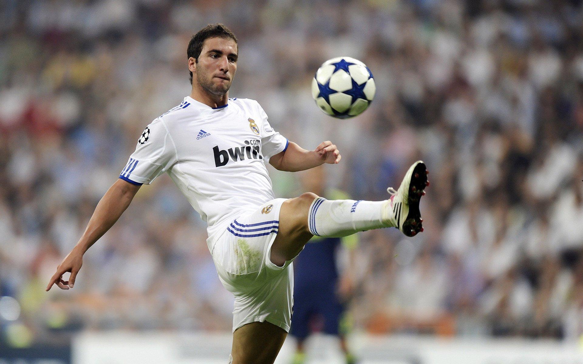 斯卡洛尼赛后坦言对手表现更胜一筹 解释奥塔门迪缺席为战术保护