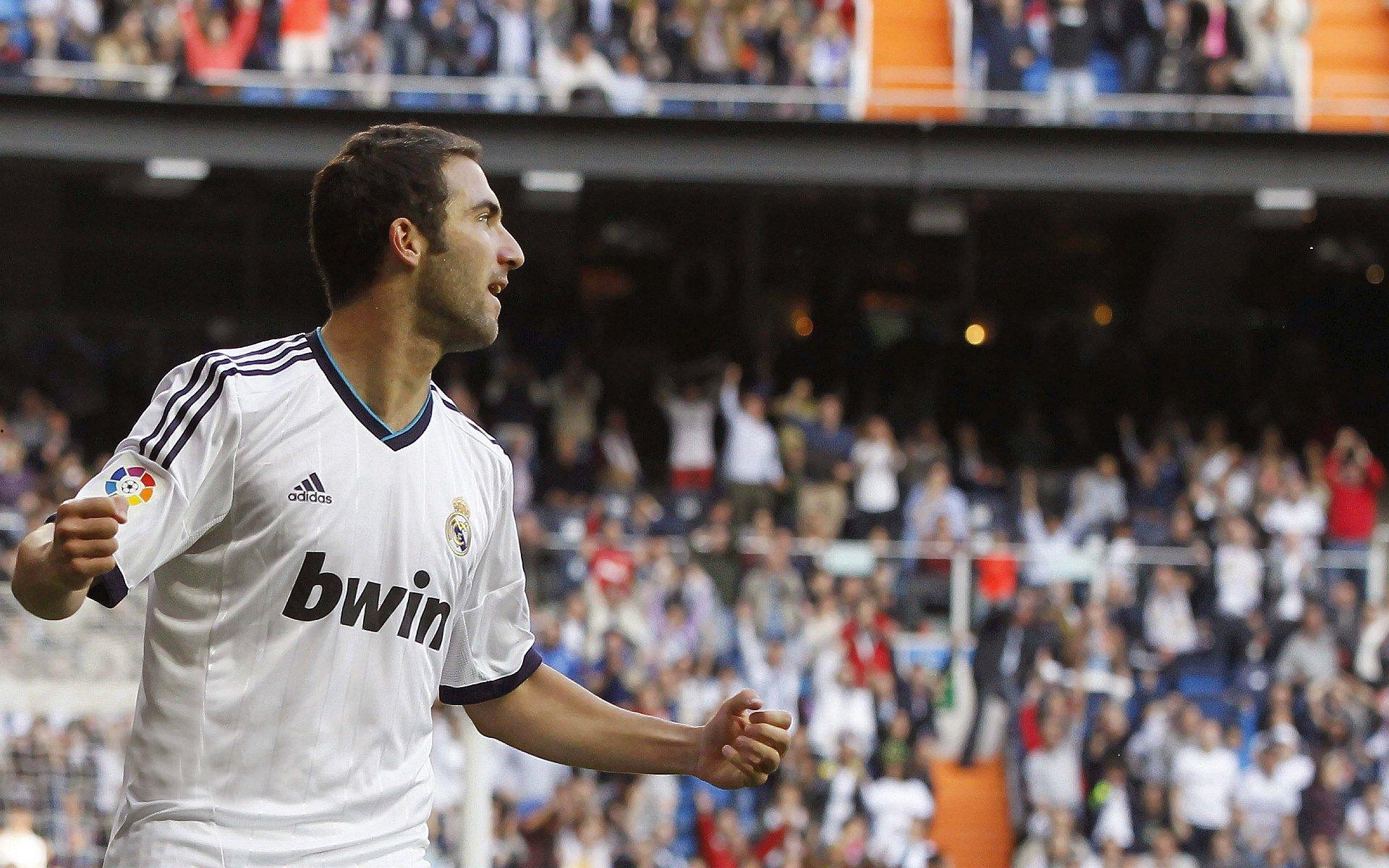 意国脚未来悬疑，土超豪门高薪诱惑，弗拉泰西权衡职业生涯关键抉择